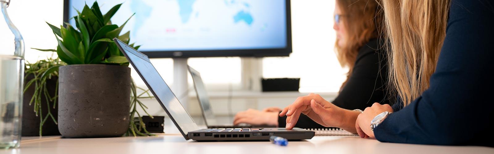 Voorbereiding interview - Badenoch + Clark